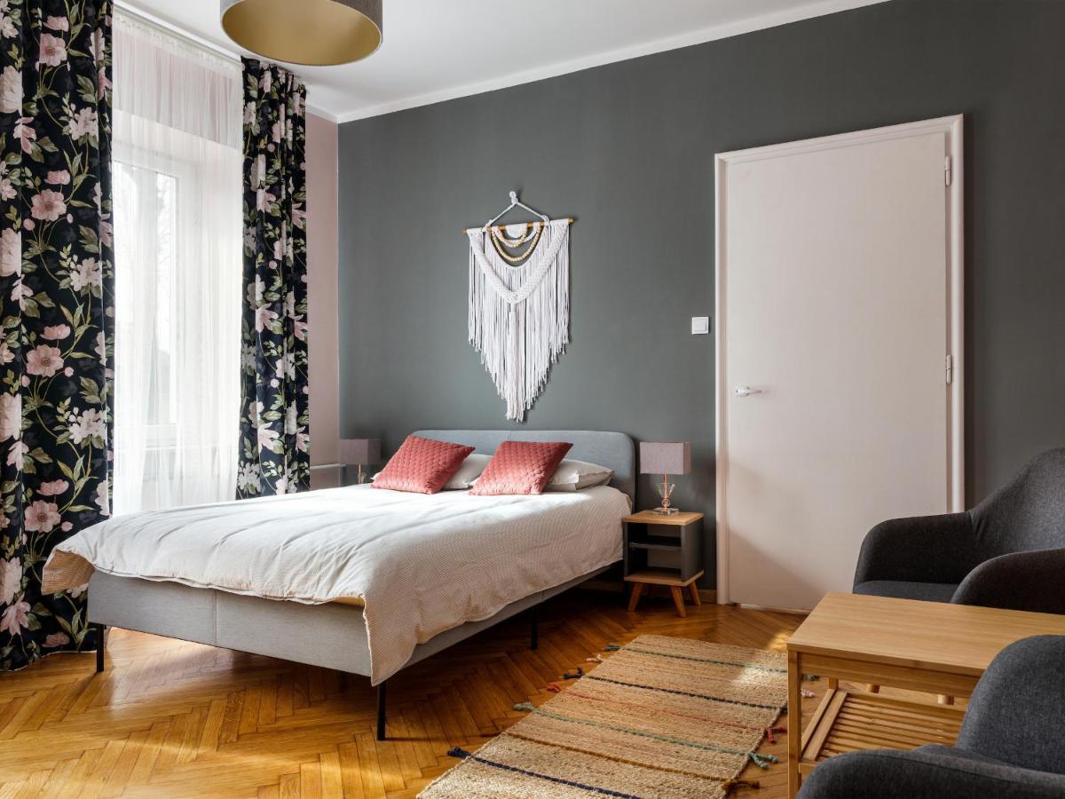 Apartament Zakatek Z Dwiema Sypialniami Bielsko-Biala Exterior foto